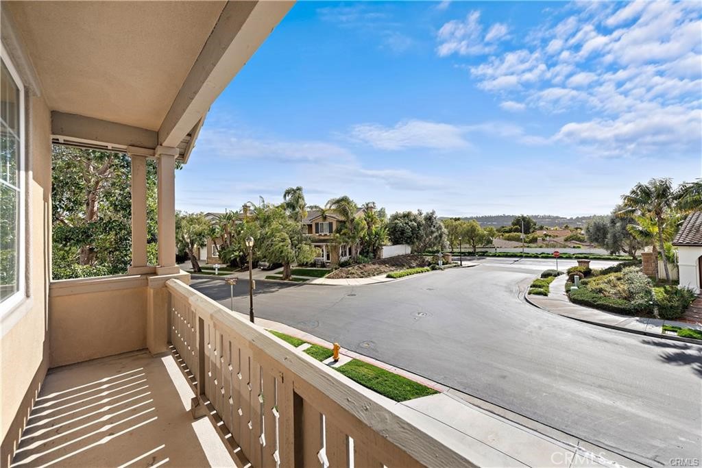 425 Camino Flora Vista