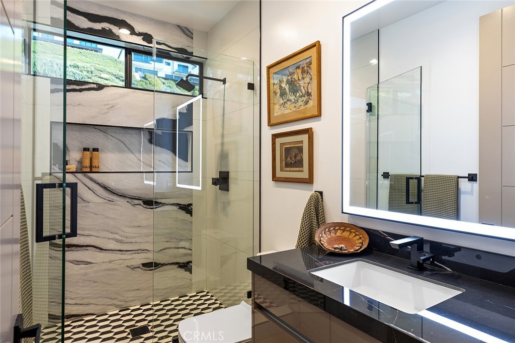 606 E Avenida San Juan