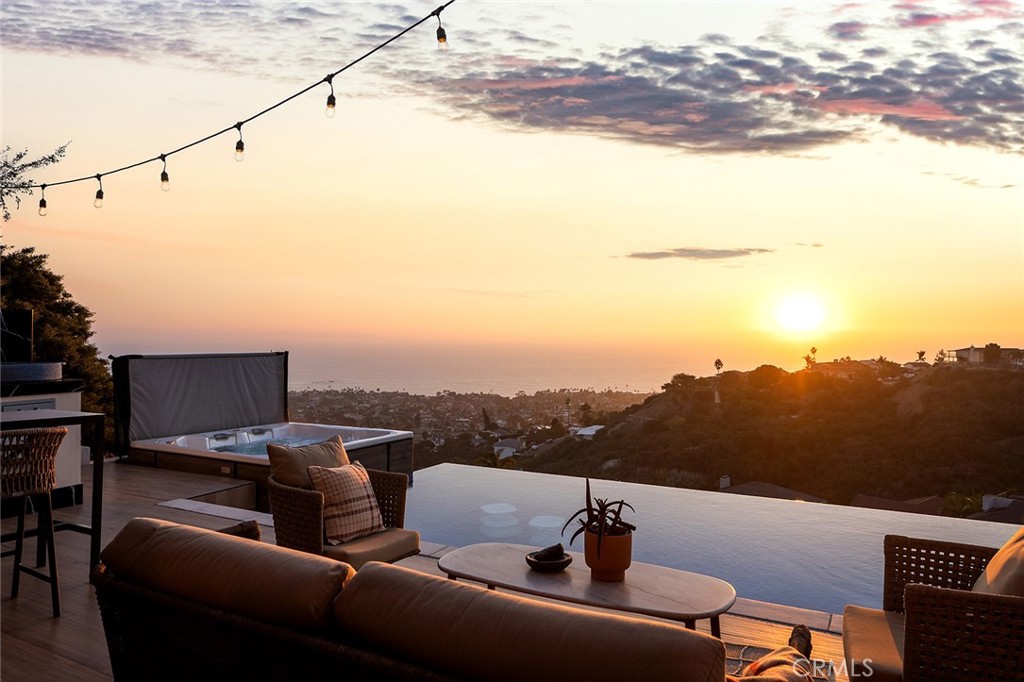 606 E Avenida San Juan