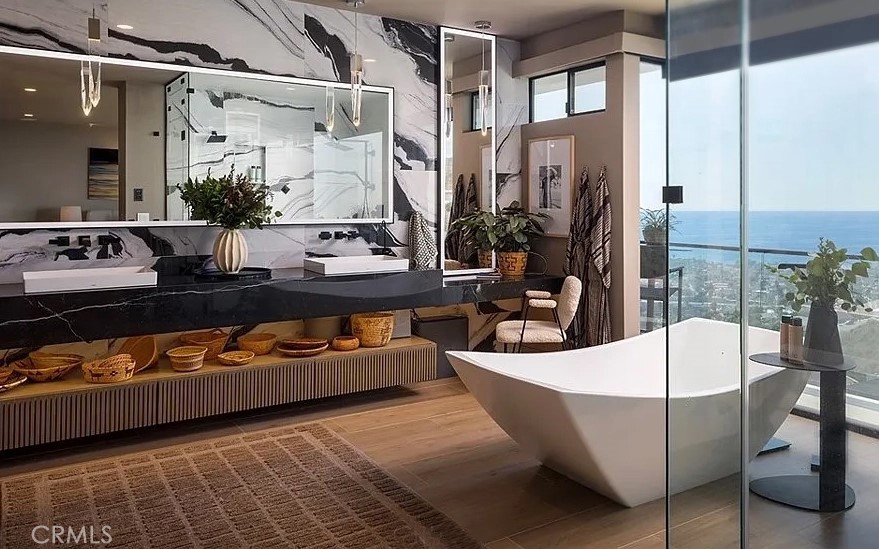 606 E Avenida San Juan