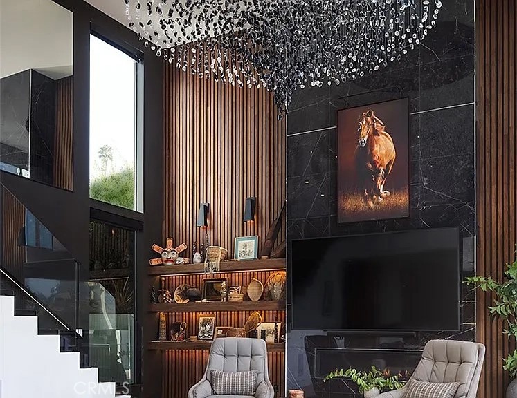 606 E Avenida San Juan