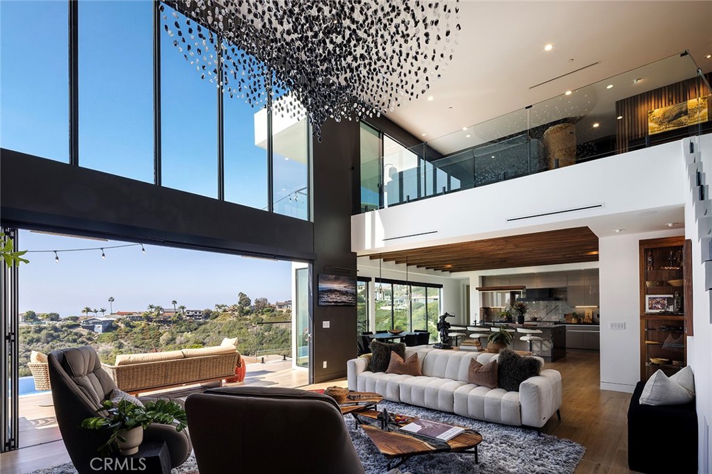 606 E Avenida San Juan