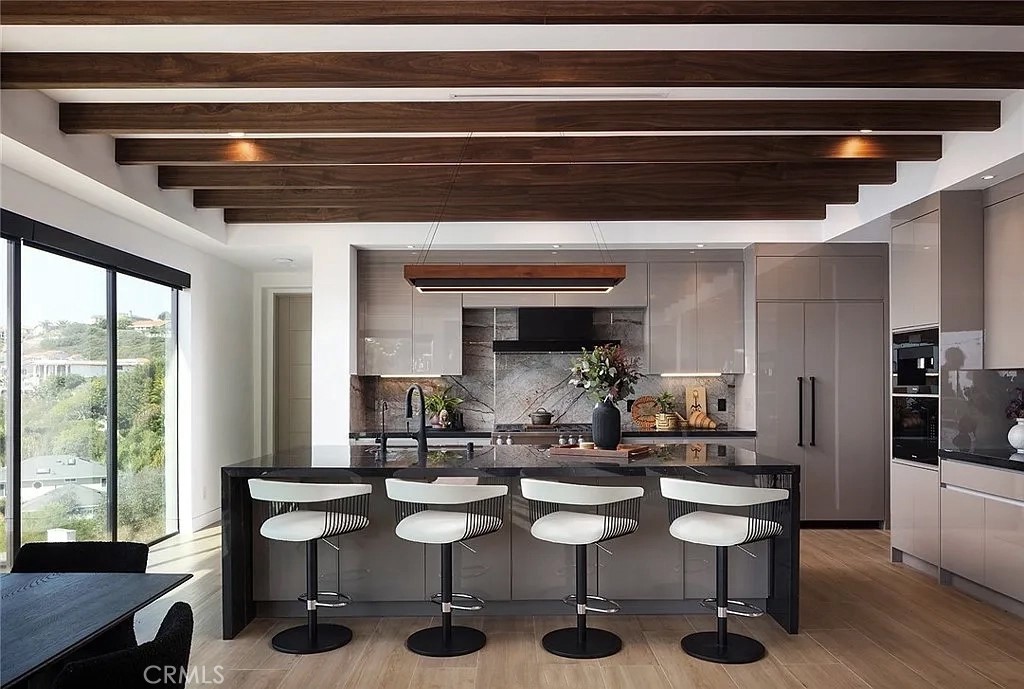 606 E Avenida San Juan