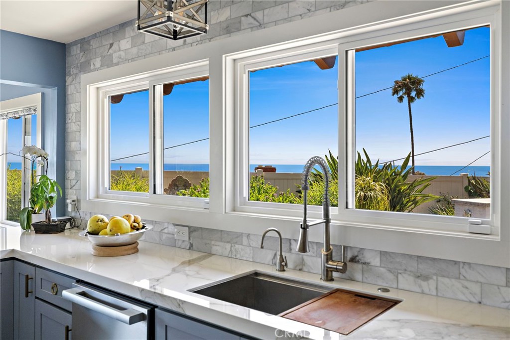 185 E Avenida Cordoba