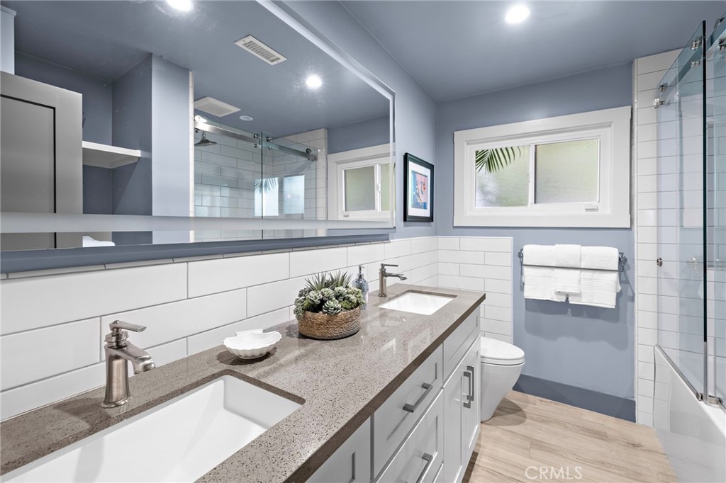 185 E Avenida Cordoba