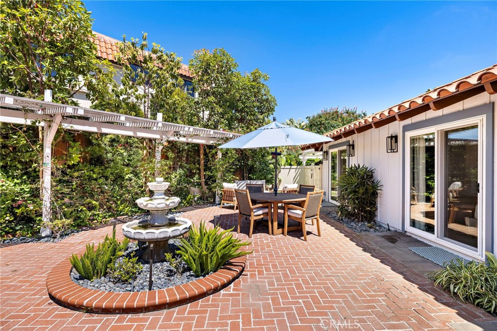 185 E Avenida Cordoba