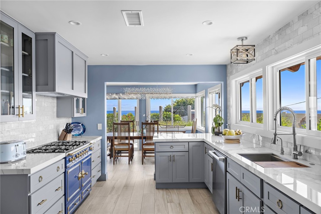 185 E Avenida Cordoba