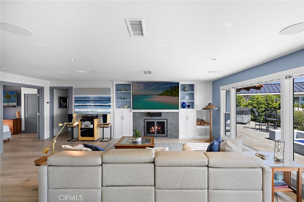 185 E Avenida Cordoba