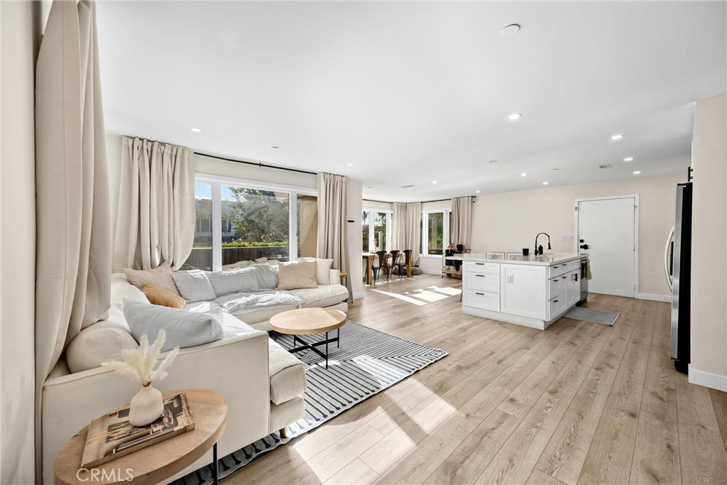 31821 Paseo Alto Plano