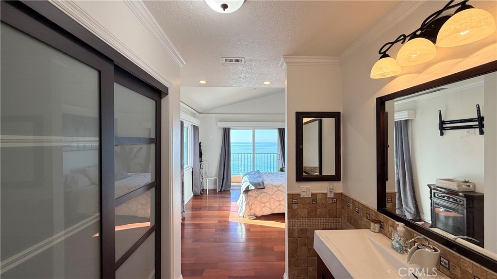 268 Avenida Montalvo 3