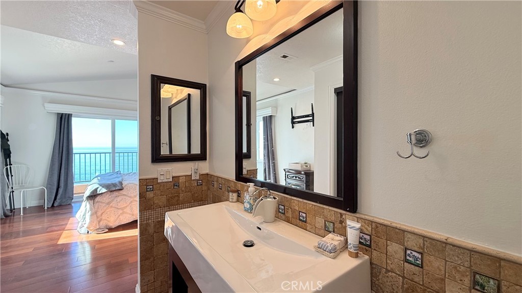 268 Avenida Montalvo 3