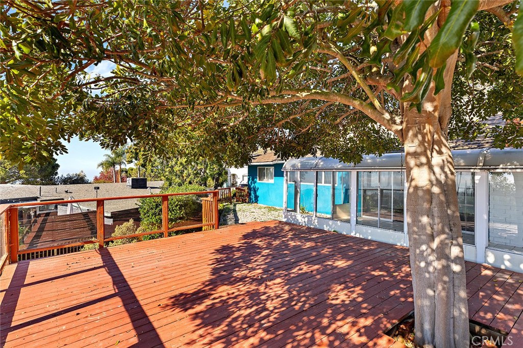 200 Avenida San Carlos