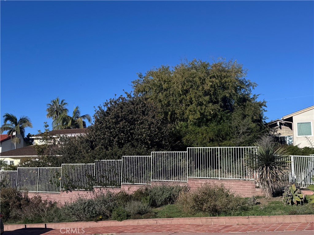 204 W Avenida Gaviota