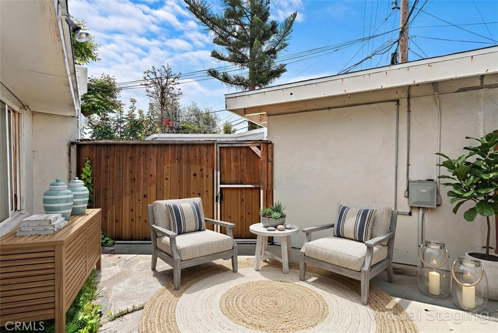 202 Avenida Monterey