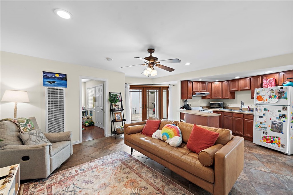 202 Avenida Monterey