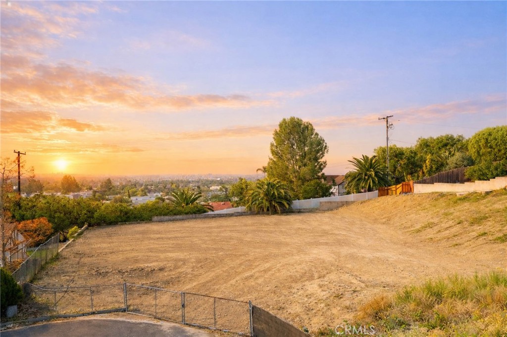 19352 Lemon Hill