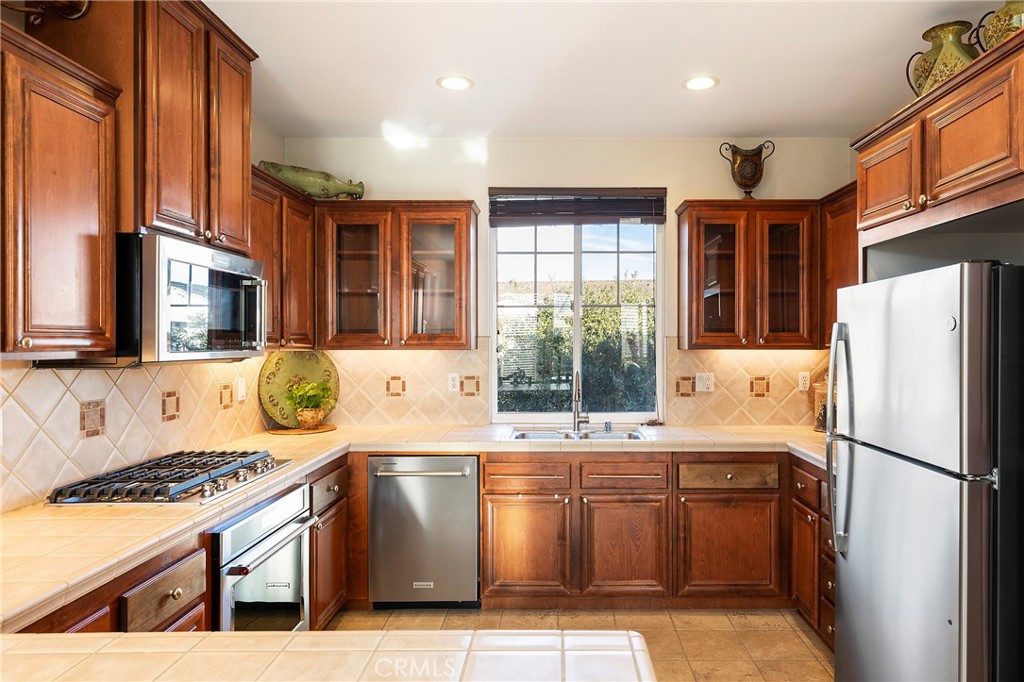 444 Camino Flora Vista