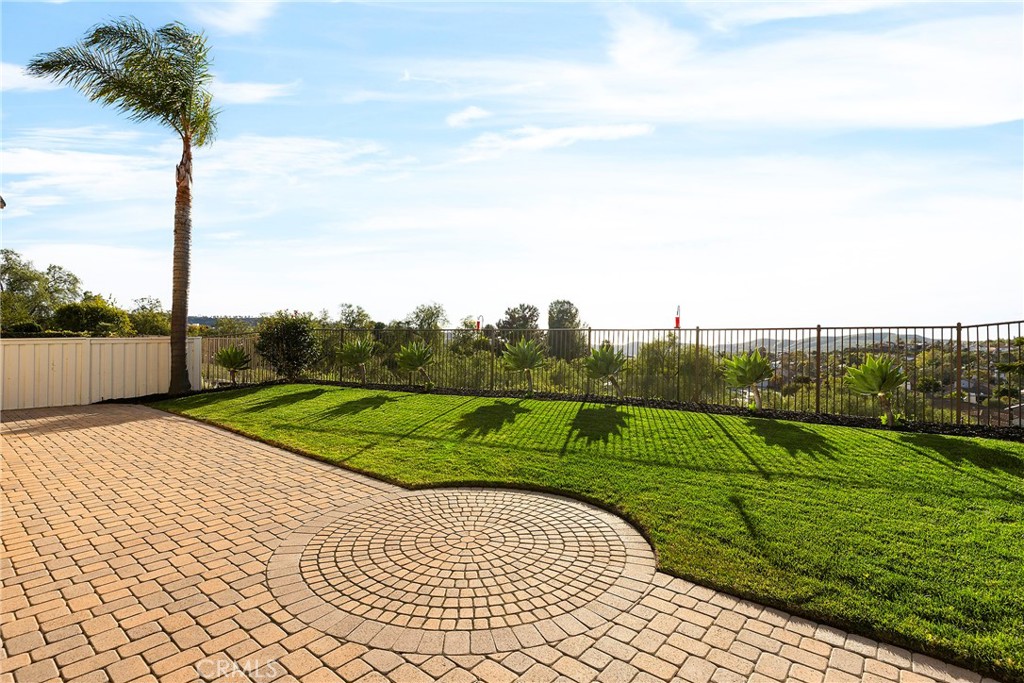 444 Camino Flora Vista