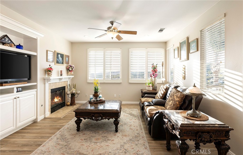 444 Camino Flora Vista