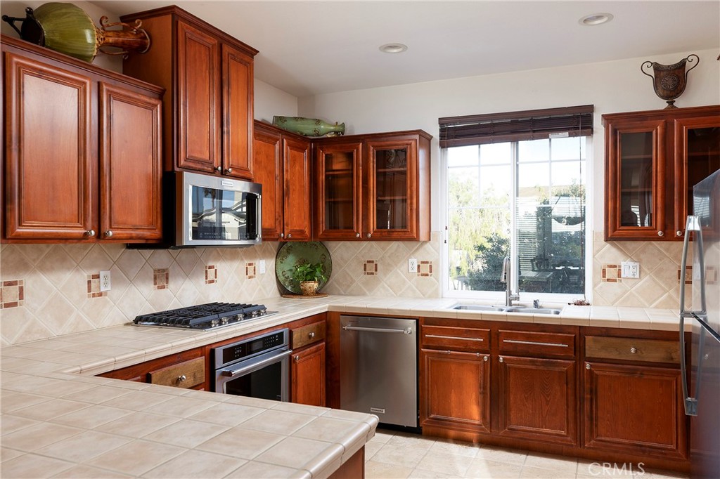 444 Camino Flora Vista