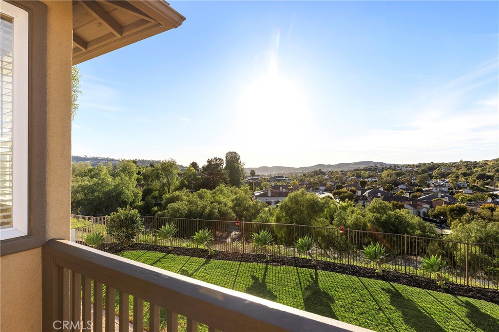 444 Camino Flora Vista