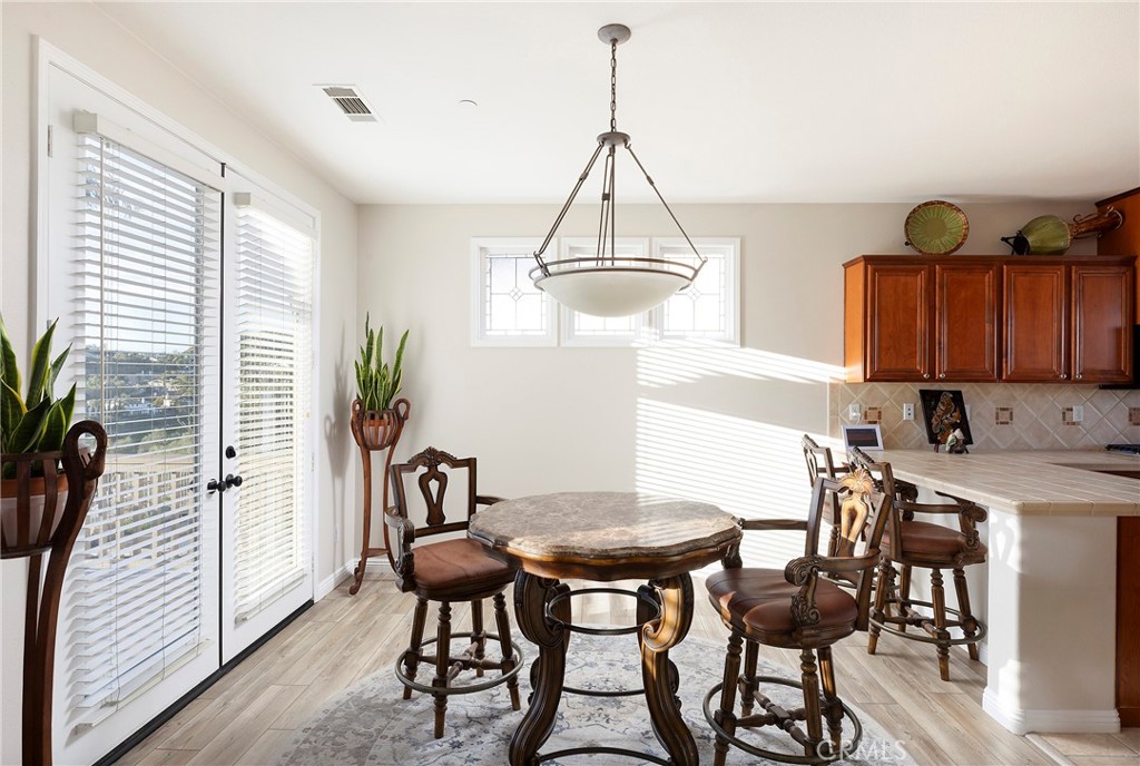 444 Camino Flora Vista