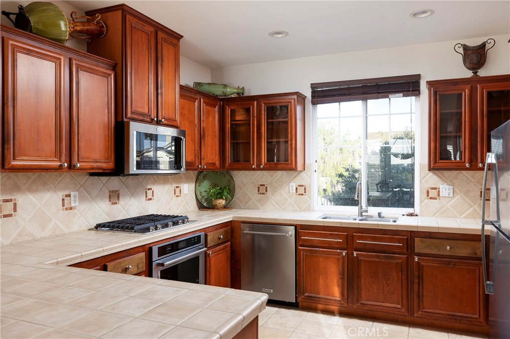 444 Camino Flora Vista