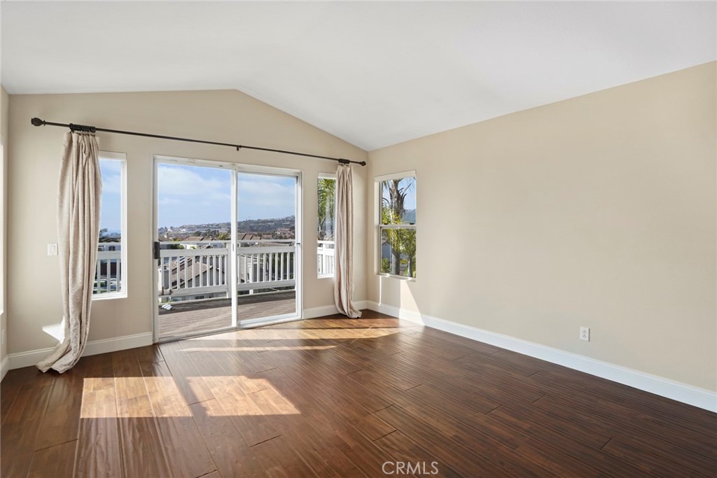 37 Regina