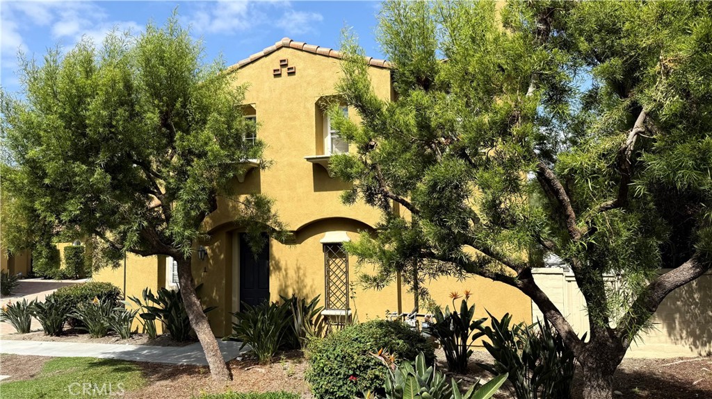 1 Paseo Vista