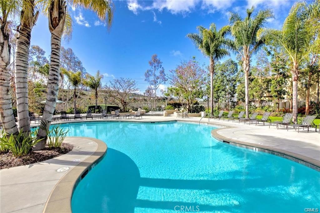 1 Paseo Vista