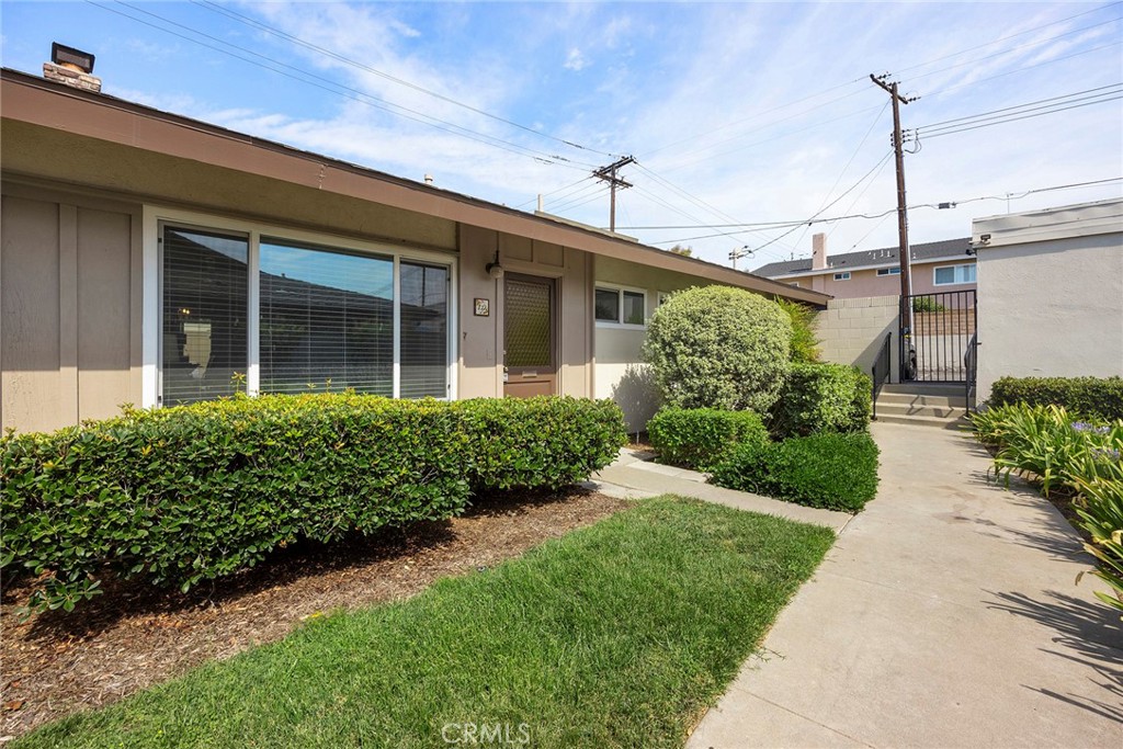 13902 Yorba Street 1D