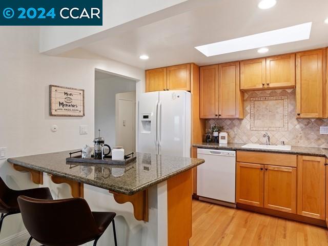 1122 Skycrest Dr # 1