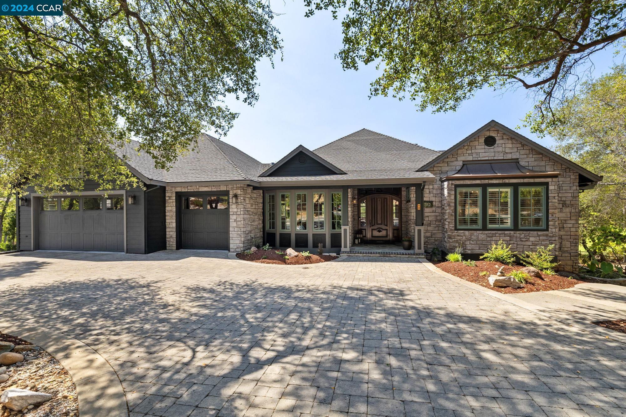 312 Catalpa Ln