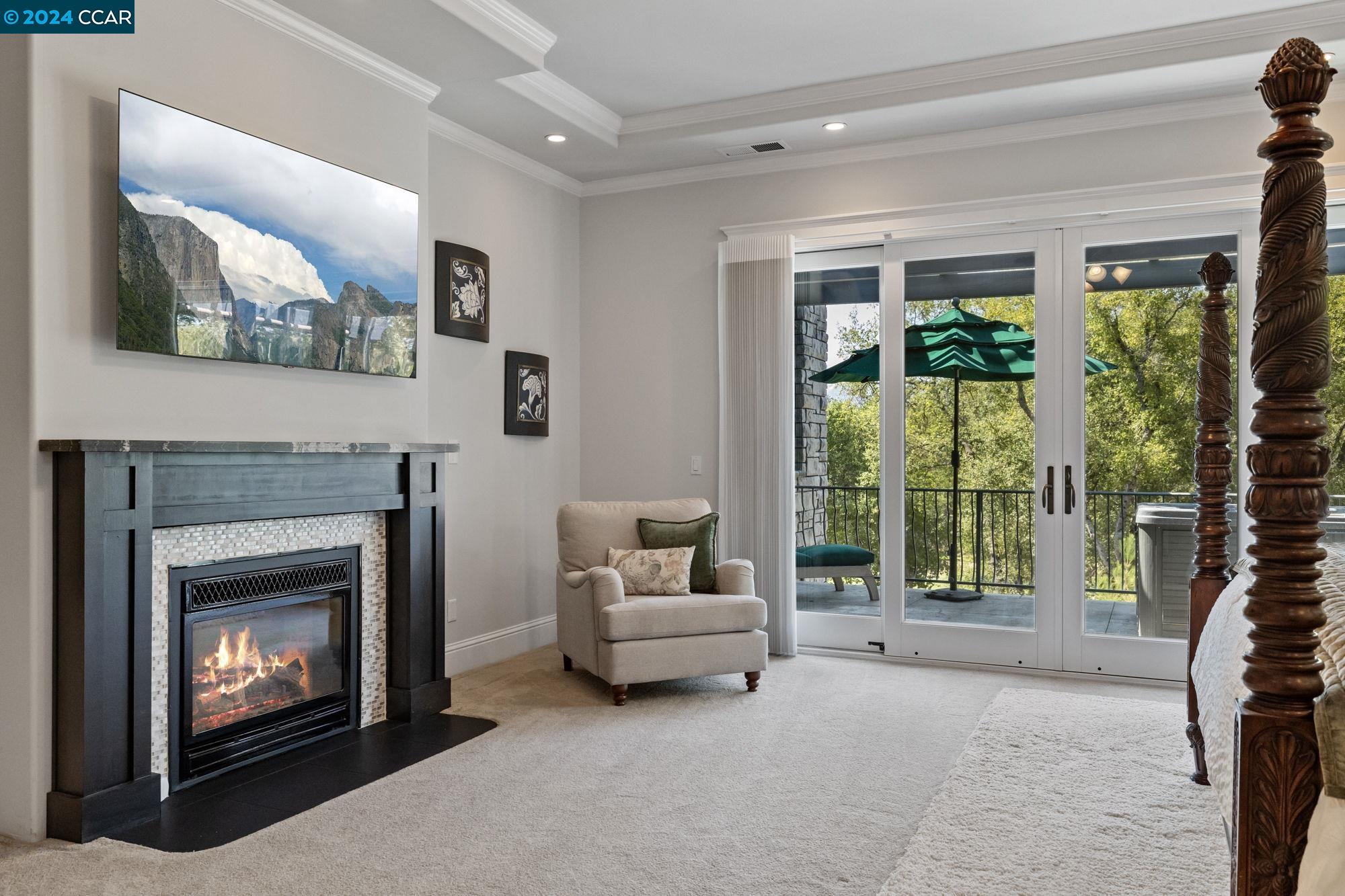 312 Catalpa Ln
