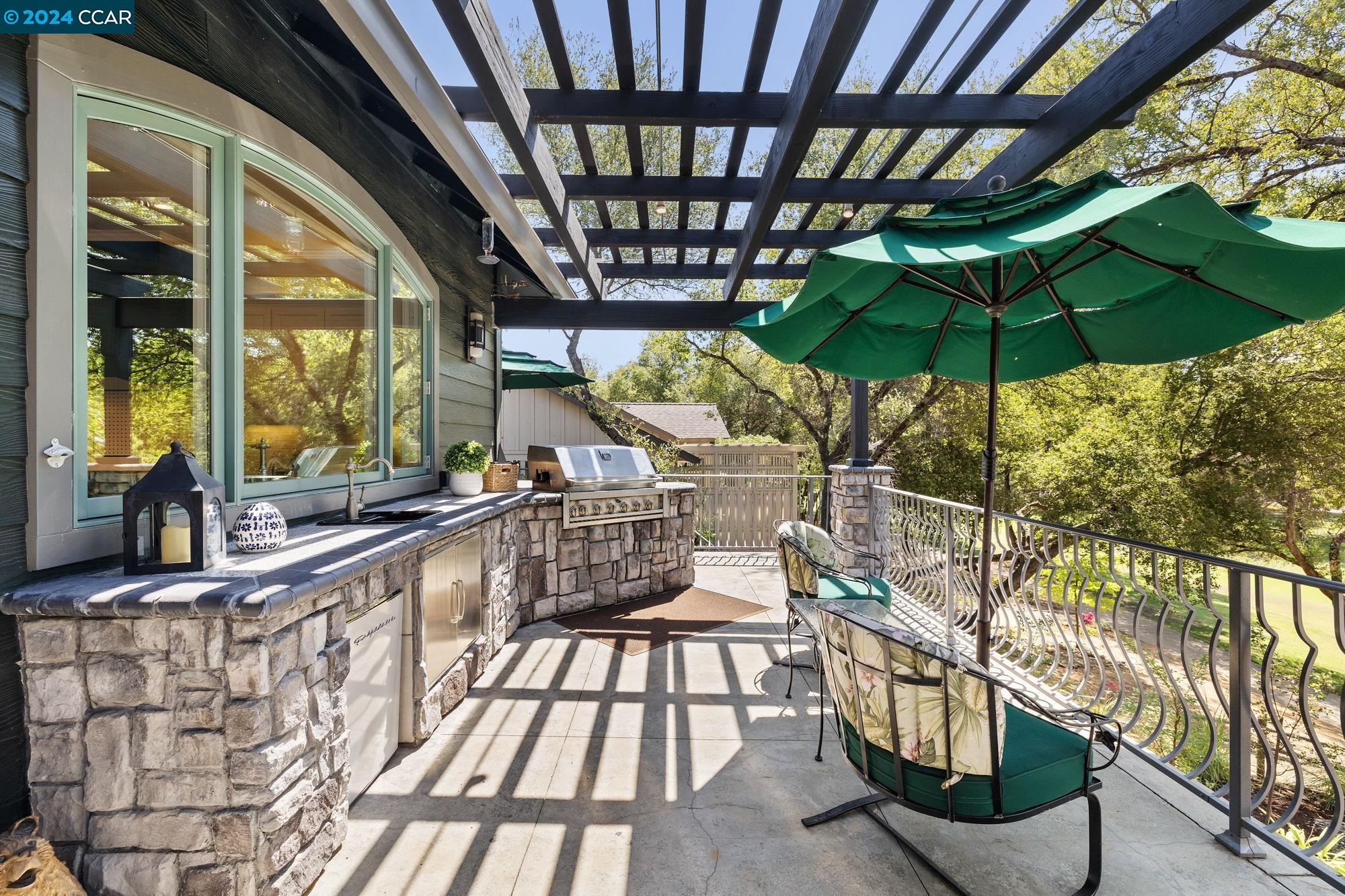 312 Catalpa Ln