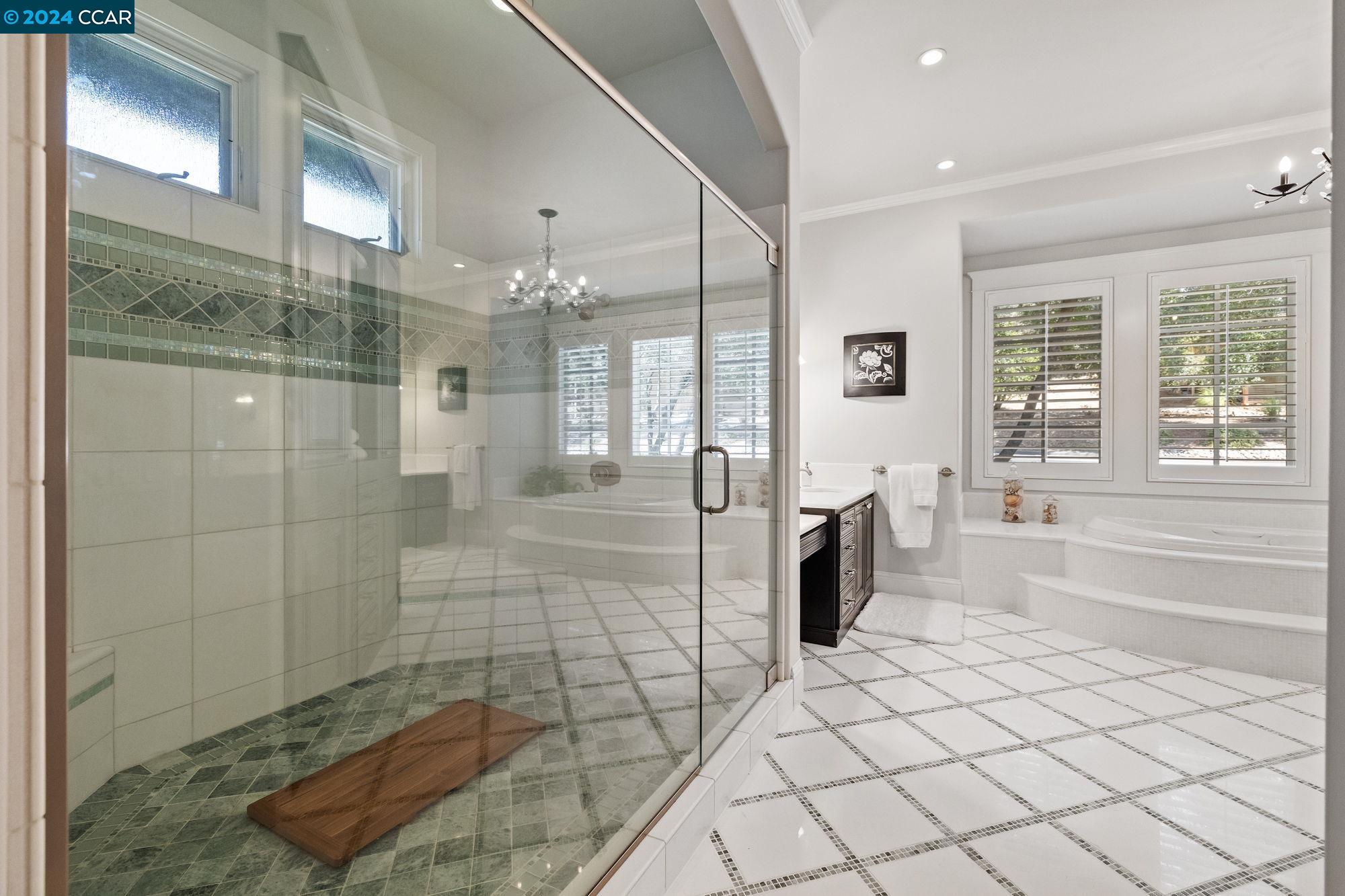 312 Catalpa Ln