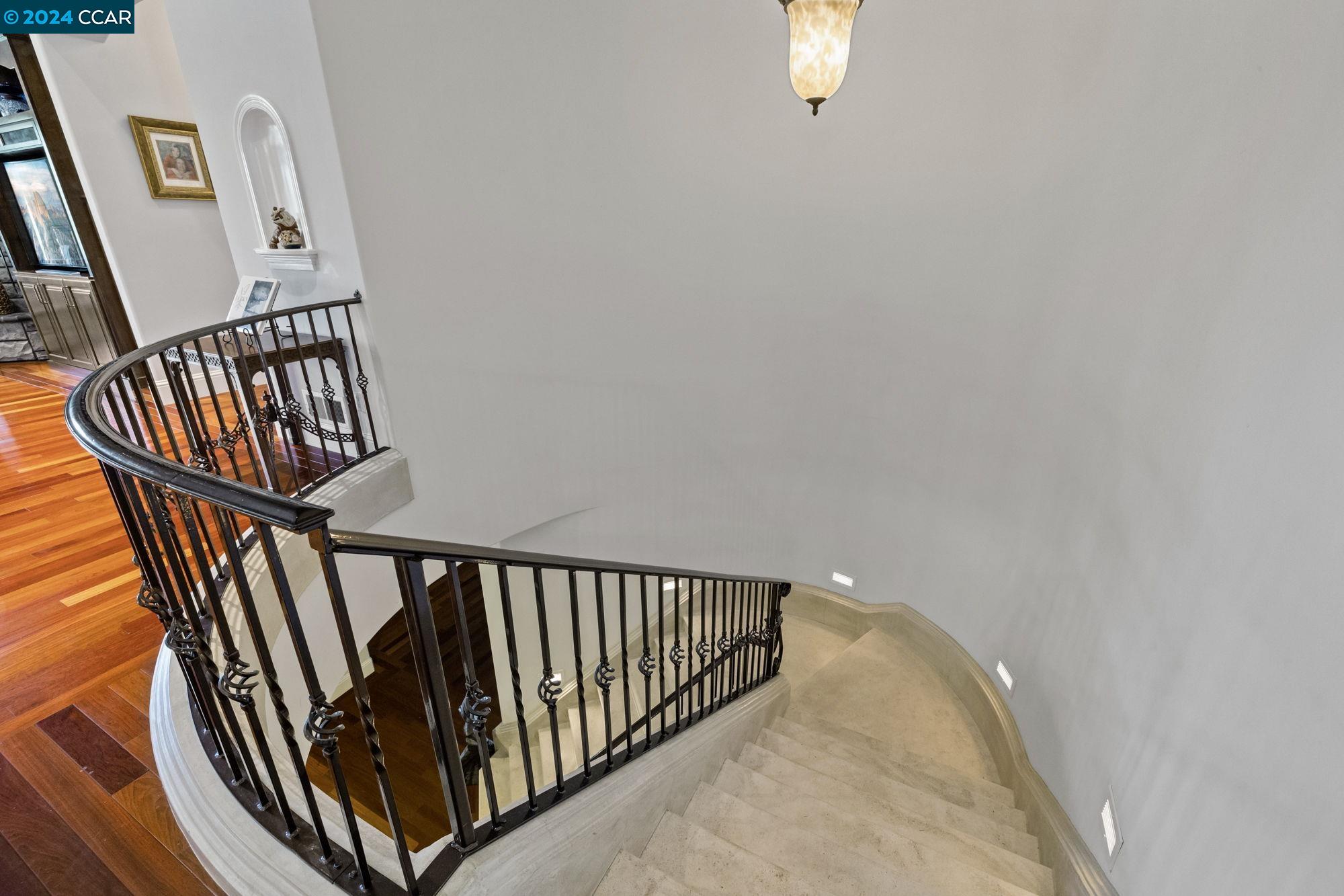 312 Catalpa Ln