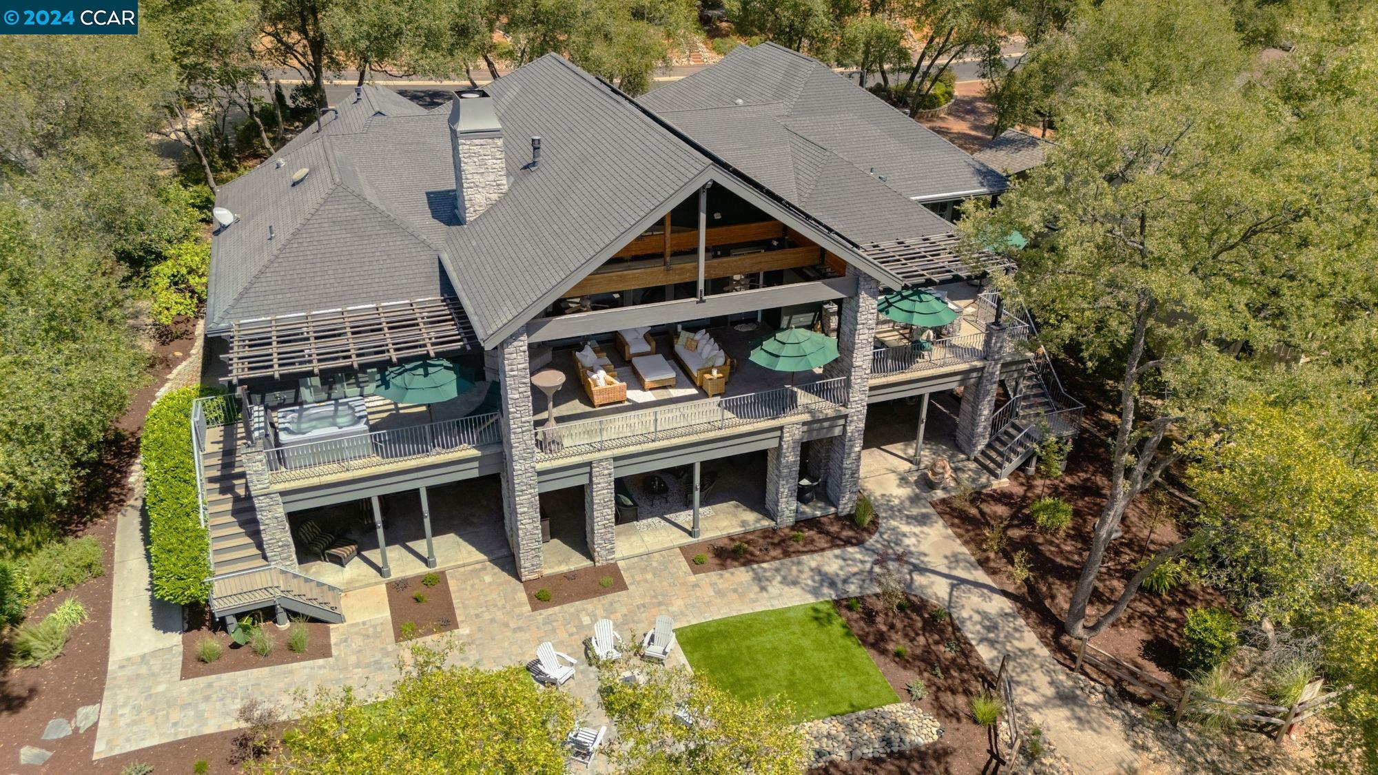 312 Catalpa Ln