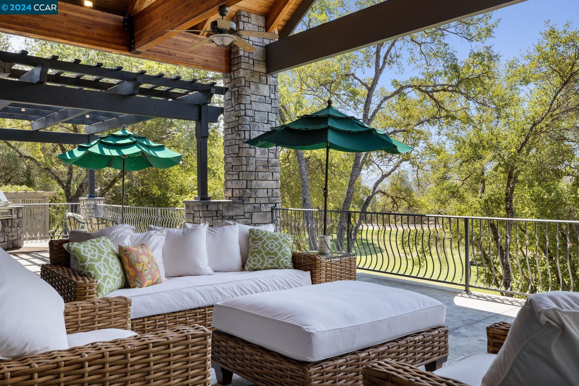 312 Catalpa Ln