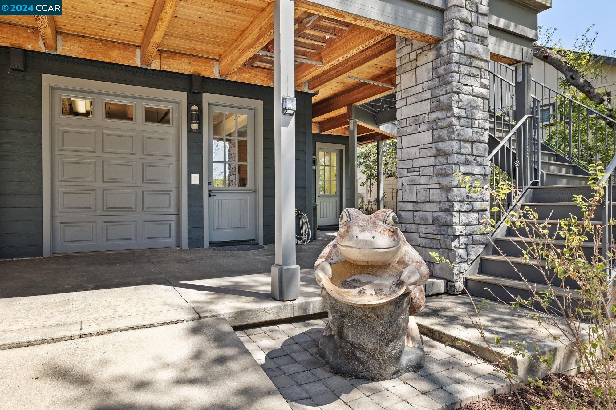 312 Catalpa Ln