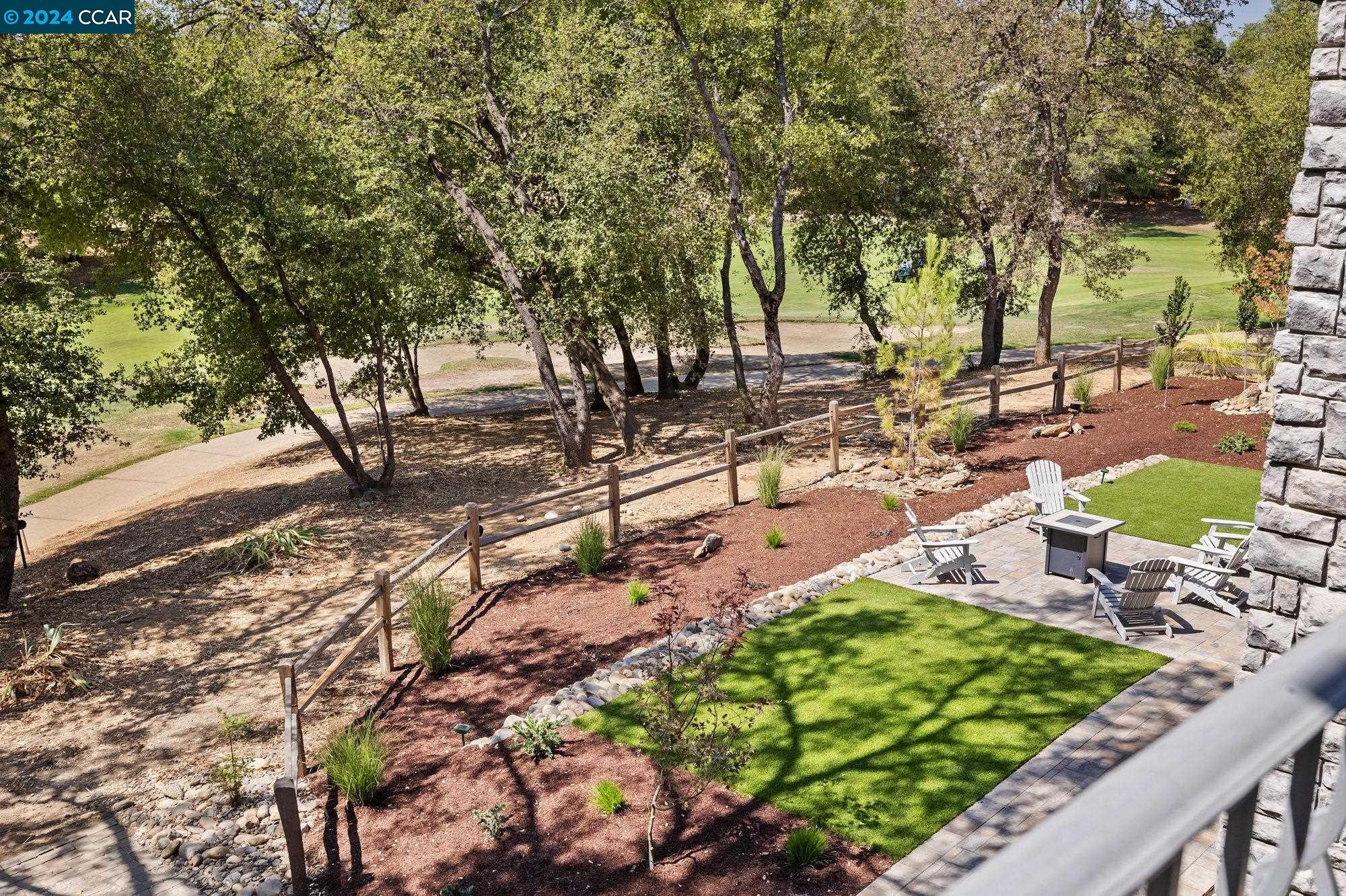 312 Catalpa Ln