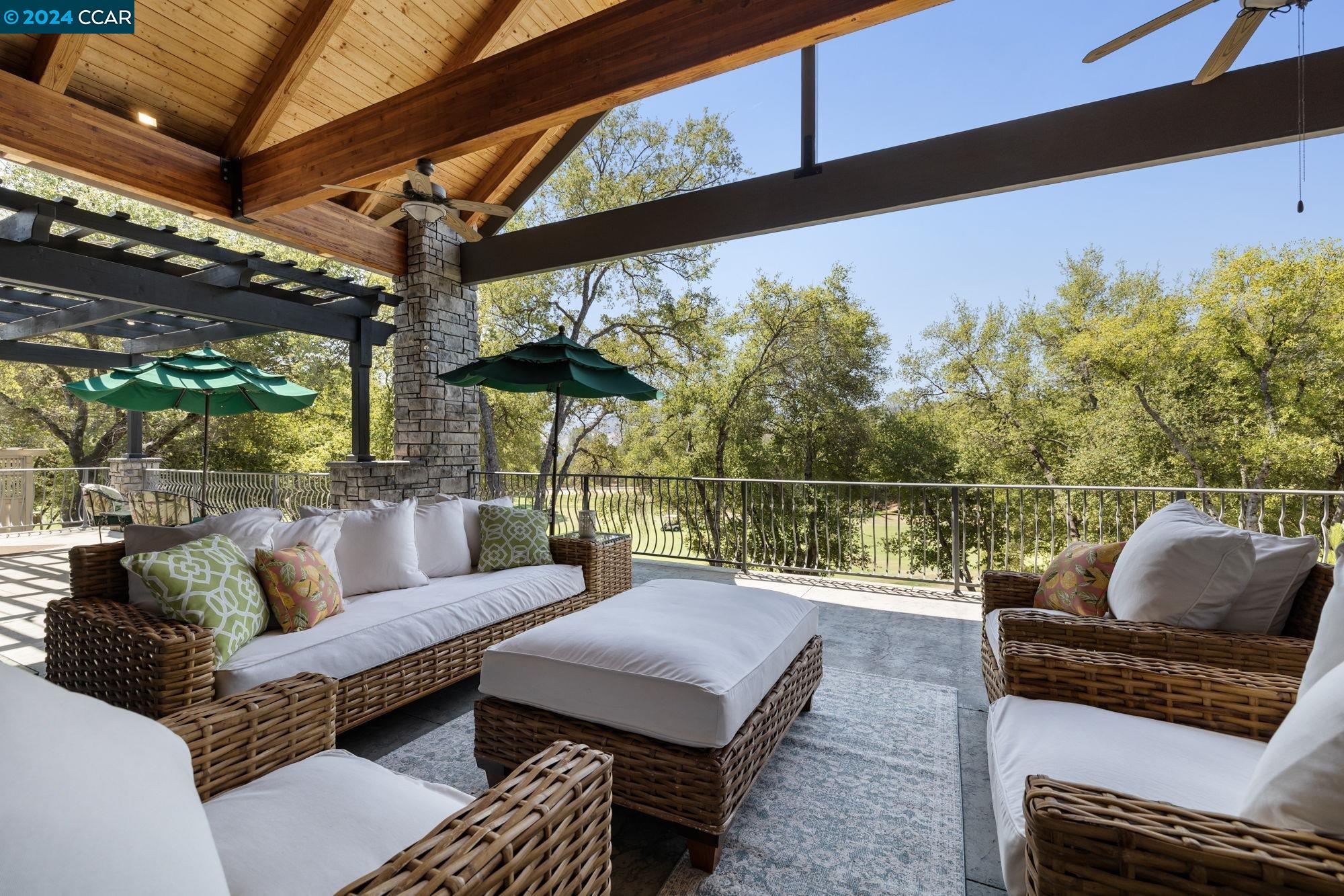 312 Catalpa Ln