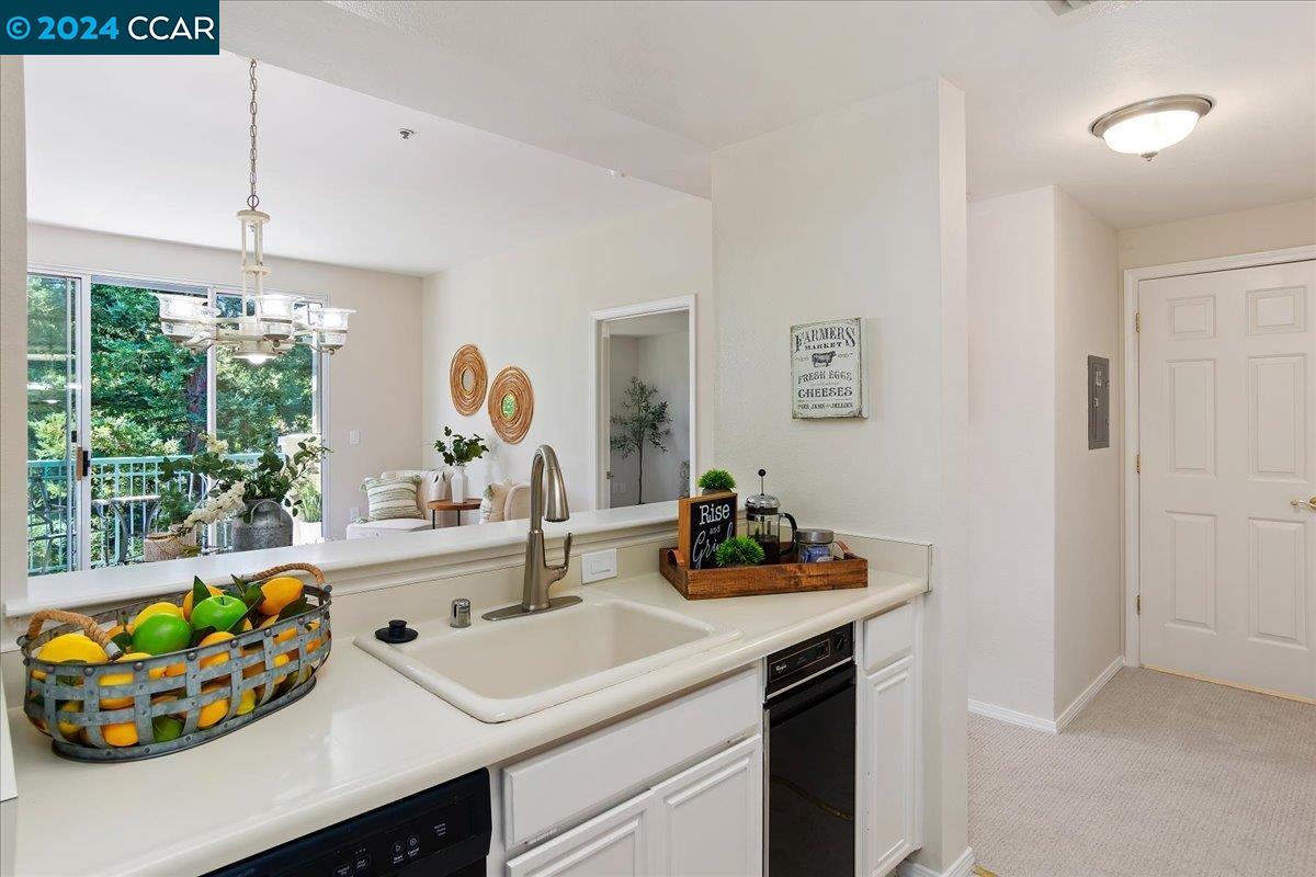 1840 Tice Creek Dr # 2418