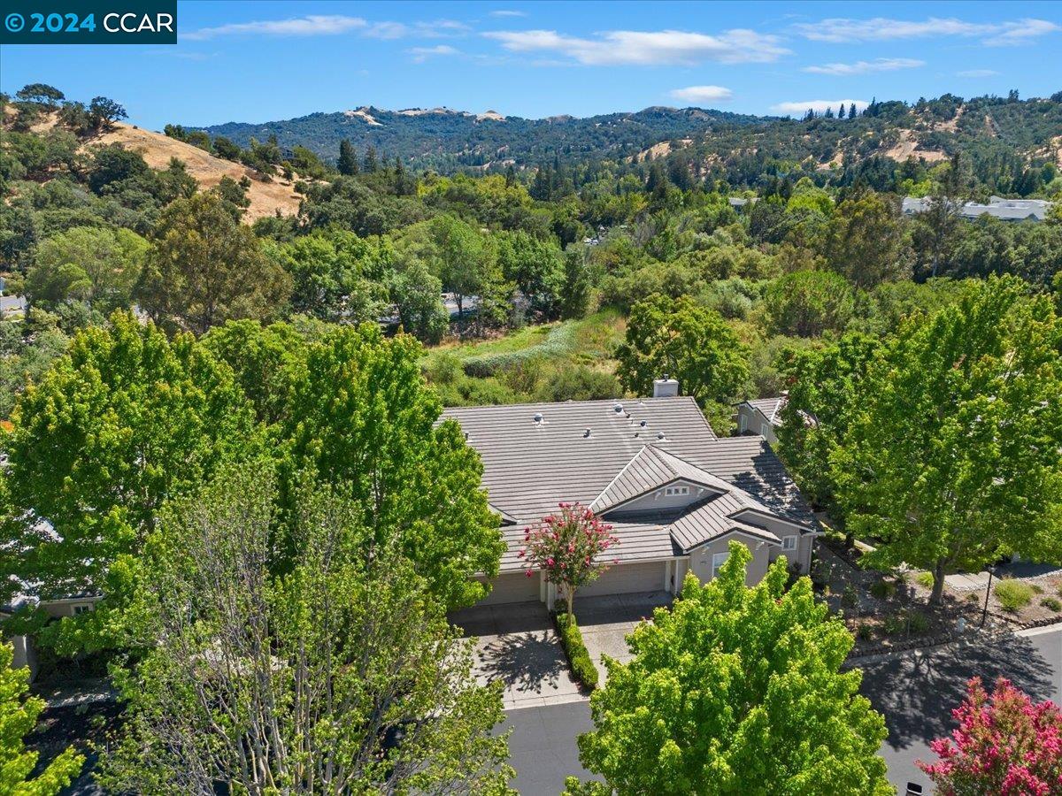 1712 Comstock Dr