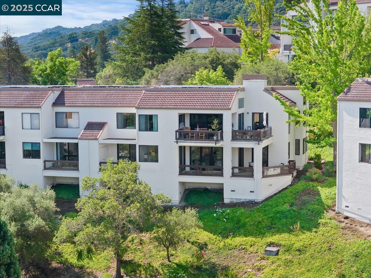 3274 Ptarmigan Dr # 1A