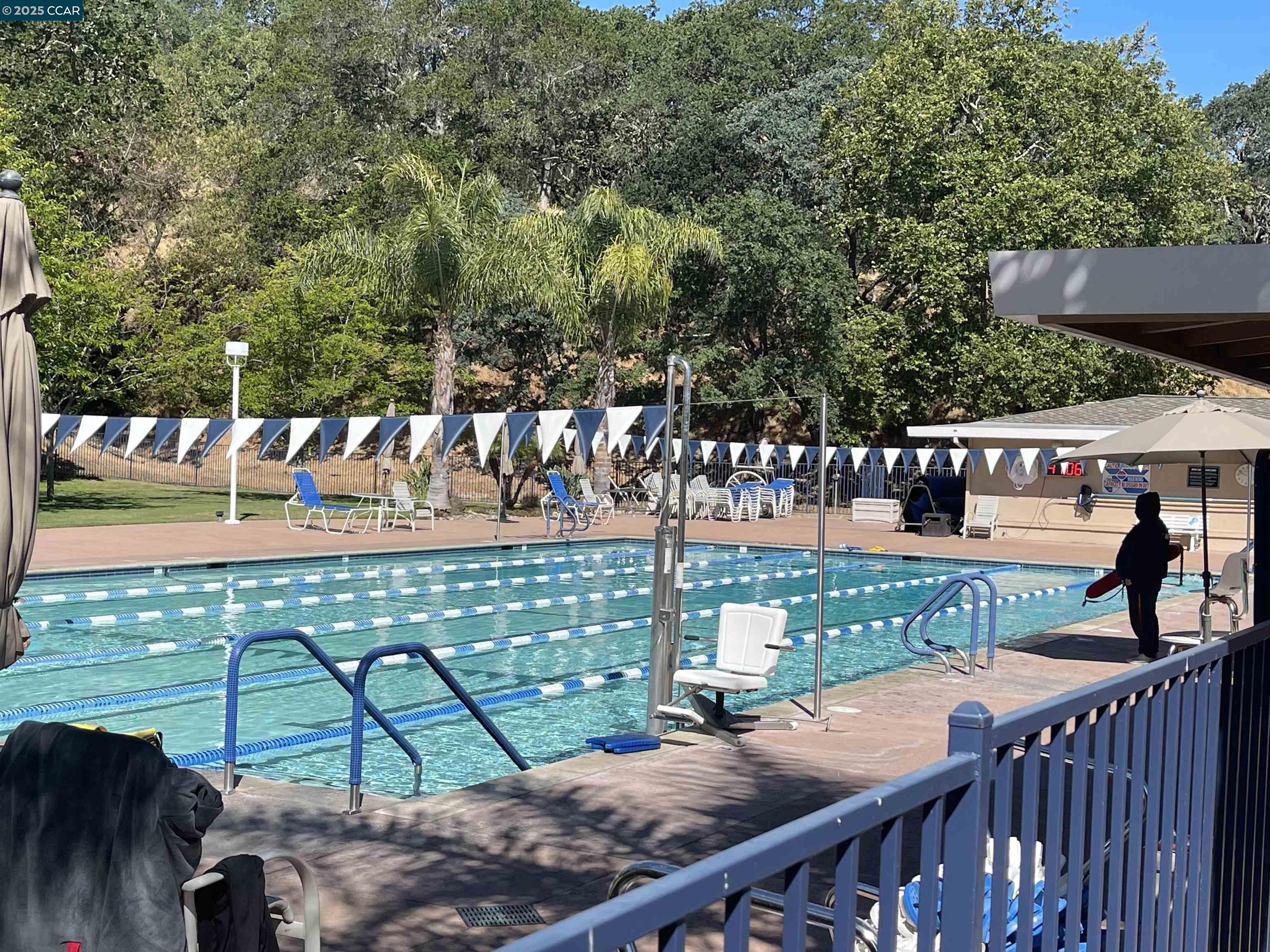 3274 Ptarmigan Dr # 1A