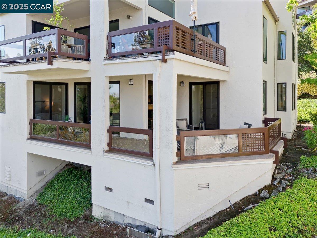 3274 Ptarmigan Dr # 1A