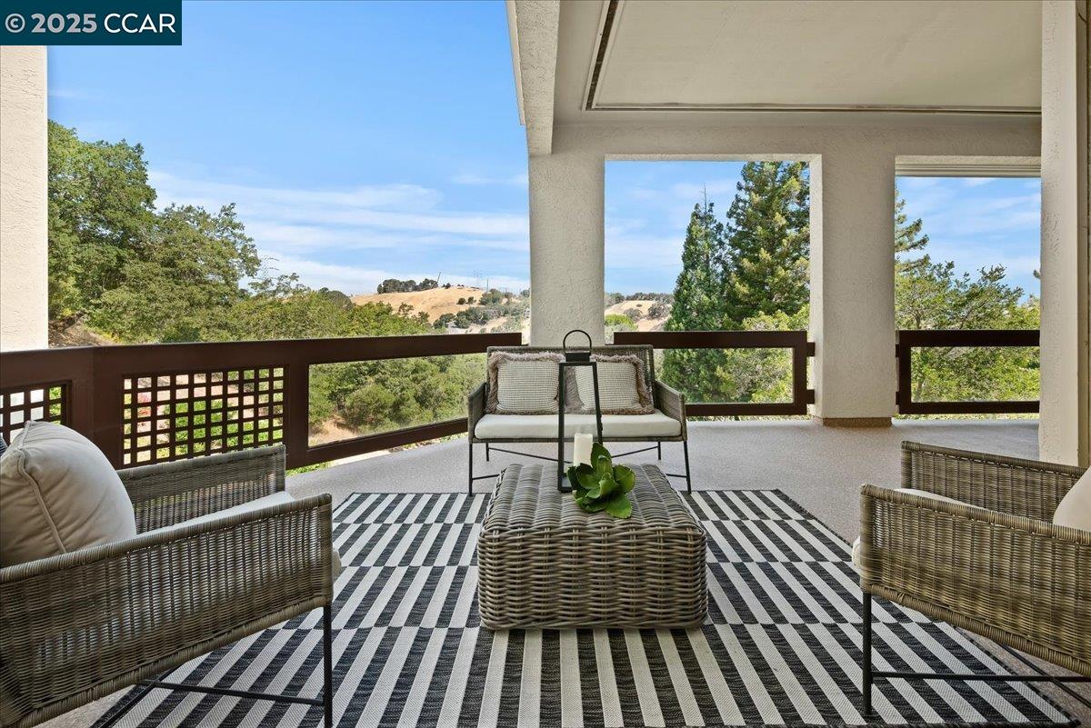 3274 Ptarmigan Dr # 1A