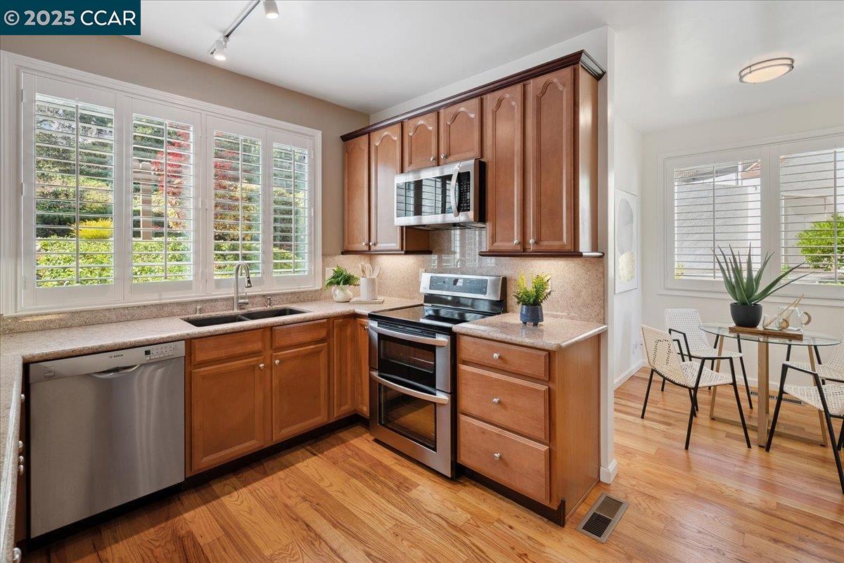 3274 Ptarmigan Dr # 1A