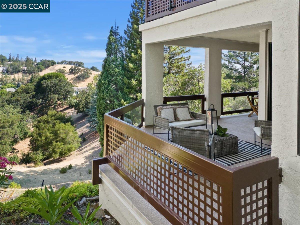 3274 Ptarmigan Dr # 1A